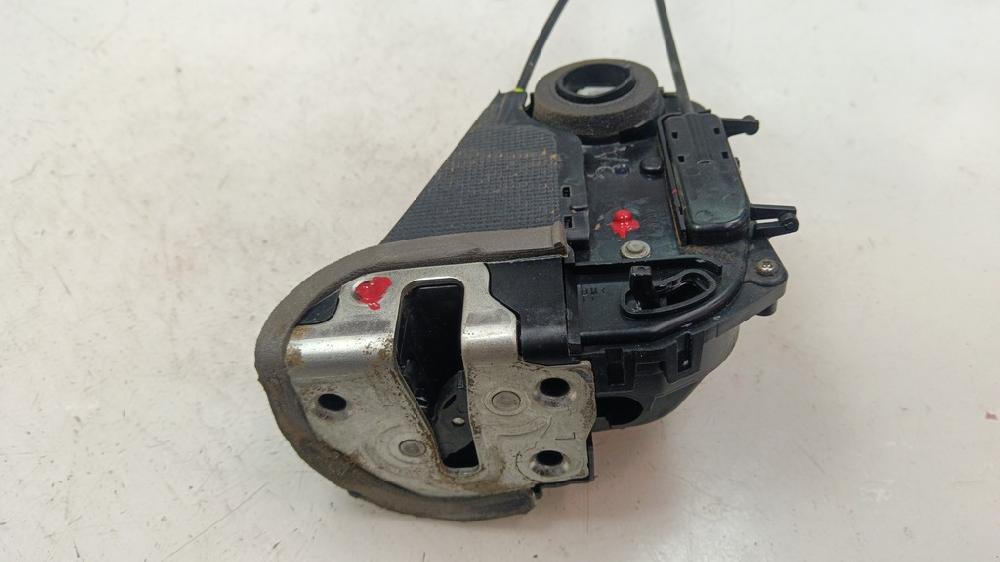 CERRADURA PUERTA TRASERA IZQUIERDA TOYOTA YARIS 1.4 D-4D MMT 89CV