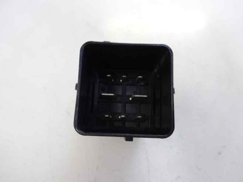 CAJA PRECALENTAMIENTO PEUGEOT 308 1.6 HDI MT 112CV