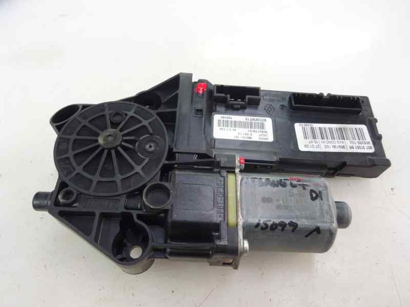 MOTOR ELEVALUNAS DELANTERO IZQUIERDO RENAULT MEGANE 1.5 DCI MT 106CV