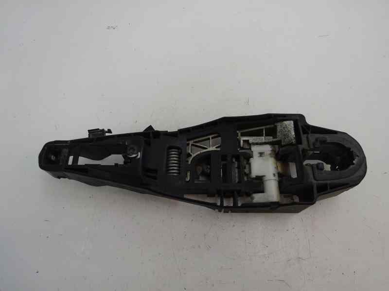 SOPORTE MANETA EXTERIOR DELANTERA DERECHA CITROEN C4 2011 1.6 90CV HDI FAP