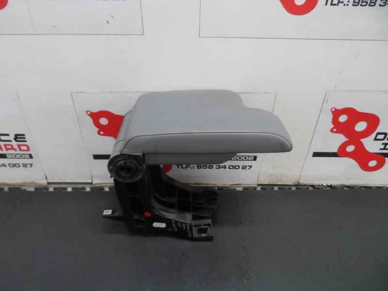 APOYABRAZOS CENTRAL BMW SERIE 3 2.0 320D MT 136CV