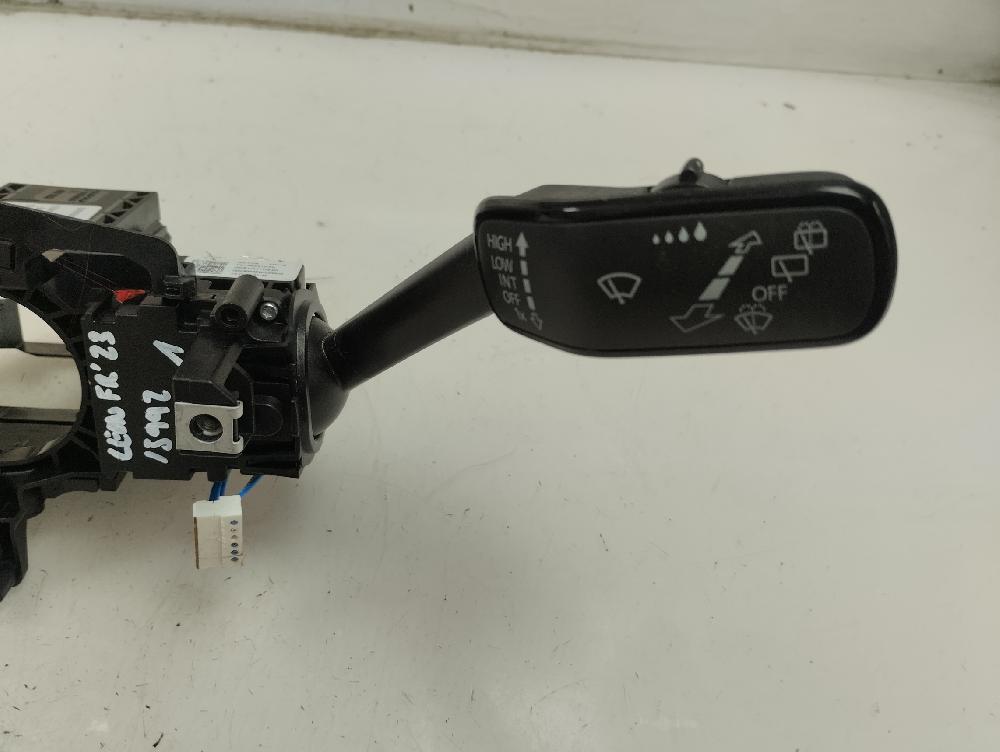 MANDO MULTIFUNCION SEAT LEON 1.5 130CV MT