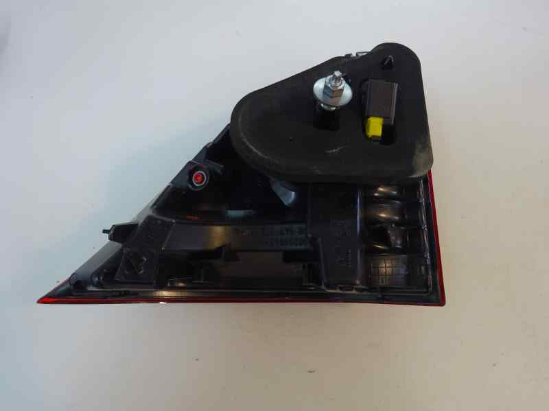 PILOTO TRASERO DERECHO INTERIOR PEUGEOT 2008 1.2 VTI MT 82CV