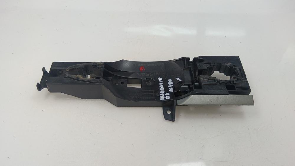 SOPORTE MANETA EXTERIOR DELANTERA DERECHA NISSAN QASHQAI 1.3 MT 140CV