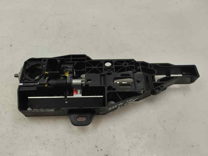 SOPORTE MANETA EXTERIOR DELANTERA IZQUIERDA RENAULT CAPTUR 1.2 AMT 120CV | 85KW