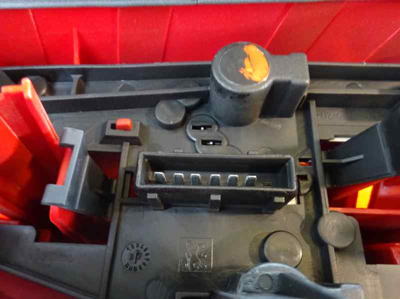 PILOTO TRASERO DERECHO PEUGEOT 106 1.5 D MT 57CV