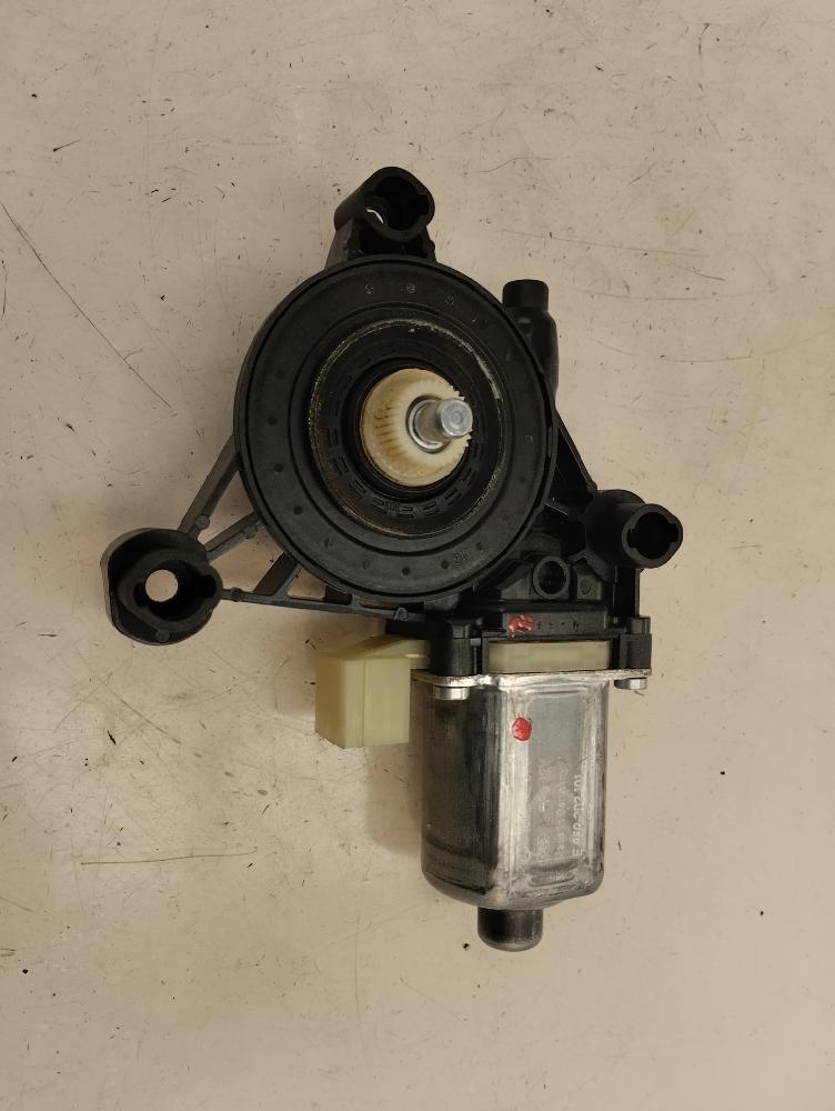 MOTOR ELEVALUNAS DELANTERO IZQUIERDO SEAT LEON 1.5 130CV MT