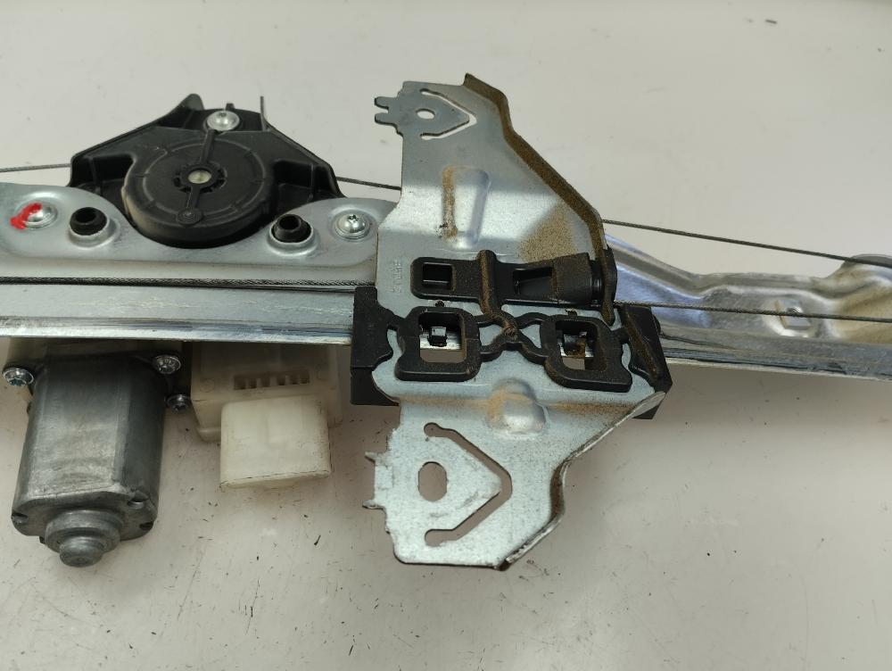 ELEVALUNAS DELANTERO DERECHO NISSAN QASHQAI 1.5 DCI MT 110CV