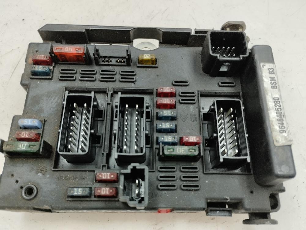 CAJA RELES FUSIBLES CITROEN XSARA 2.0 HDI MT 110CV