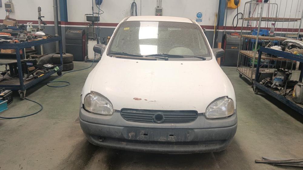 OPEL CORSA 1993 1.5 D MT 50CV