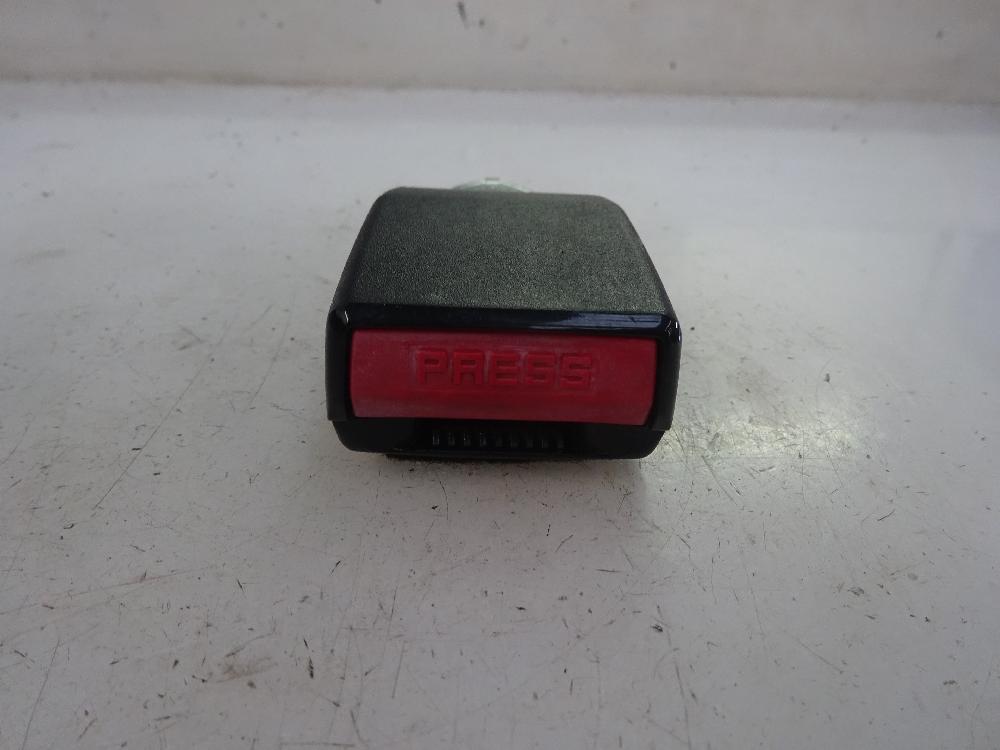 ANCLAJE CINTURON DELANTERO DERECHO DACIA SANDERO 1.5 DCI MT 68CV