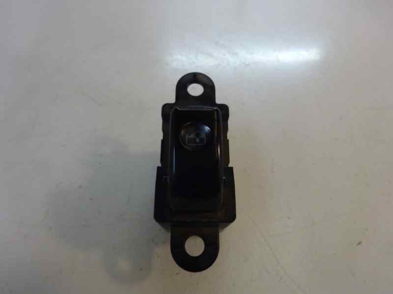 MANDO ELEVALUNAS DELANTERO DERECHO HYUNDAI ATOS 1.0 MT 58CV | 43KW