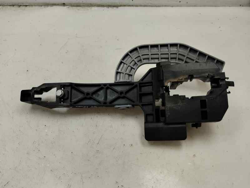 SOPORTE MANETA EXTERIOR PUERTA TRASERA IZQUIERDA HYUNDAI TUCSON 1.7 MT 115CV