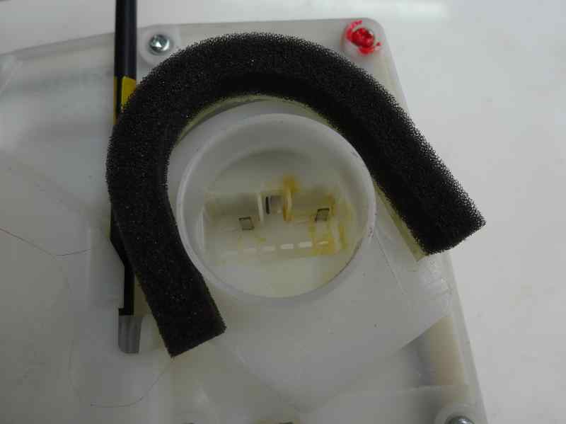 CERRADURA PUERTA TRASERA IZQUIERDA SUZUKI SWIFT 2008 1.3 MT 67CV