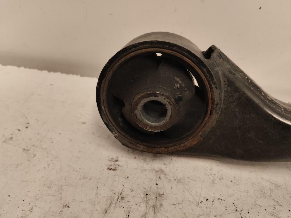 BRAZO SUSPENSION INFERIOR DELANTERO IZQUIERDO HYUNDAI I30 1.6 MT 122CV | 90KW
