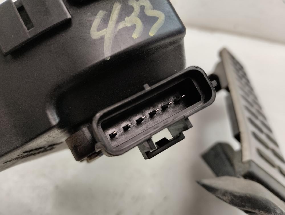 POTENCIOMETRO PEDAL HYUNDAI I40 1.7 CRDI MT 141CV