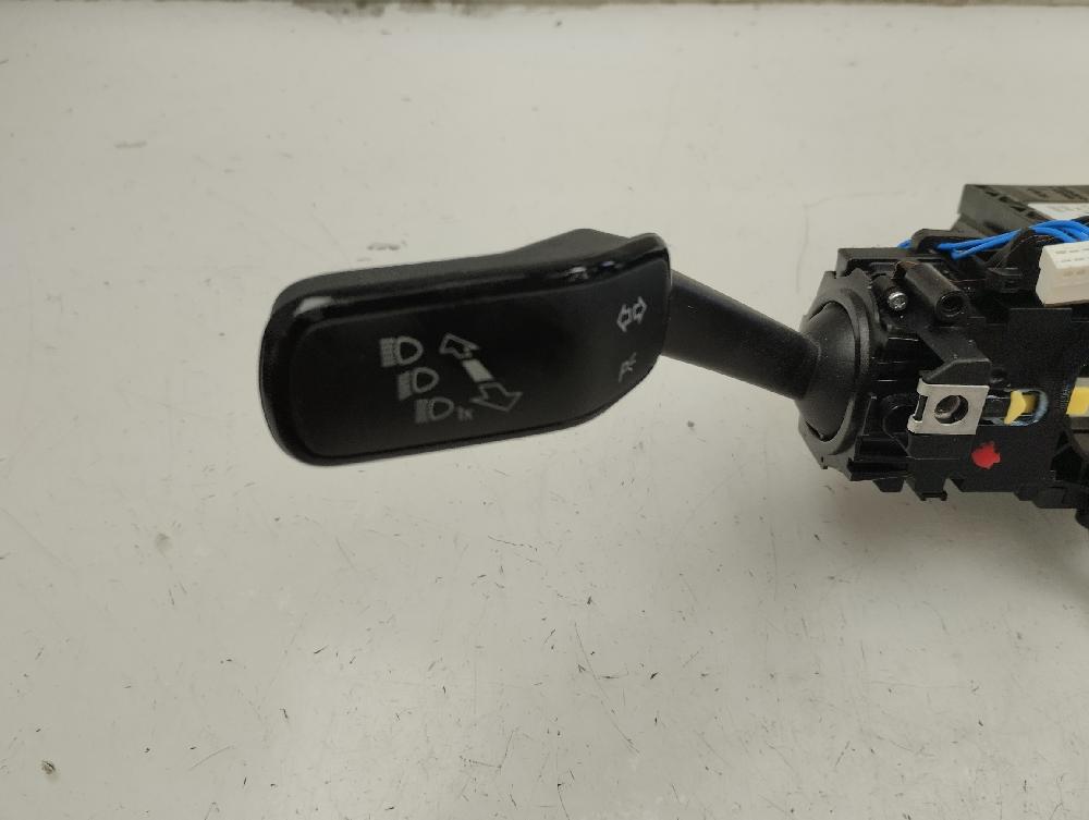 MANDO MULTIFUNCION SEAT LEON 1.5 130CV MT