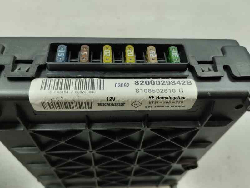 CAJA RELES FUSIBLES RENAULT SCENIC 1.9 DTI MT 80CV