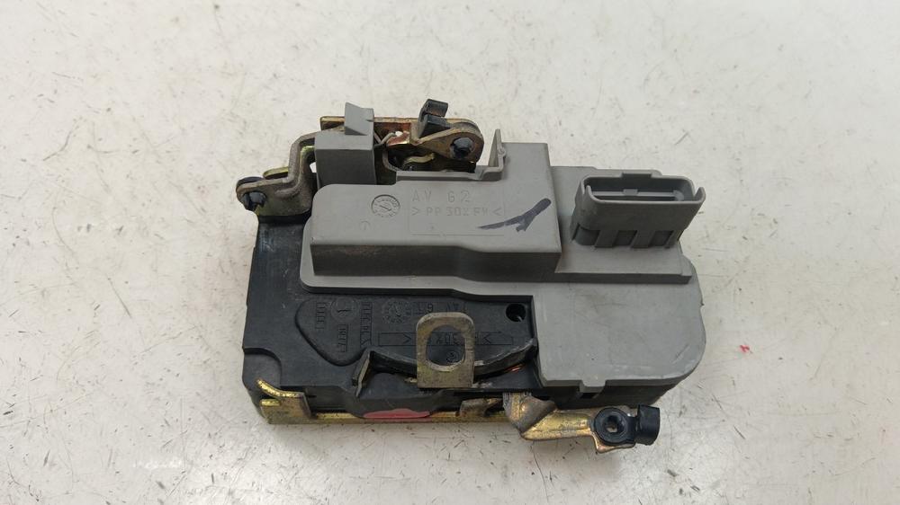 CERRADURA PUERTA DELANTERA IZQUIERDA PEUGEOT 206 1.4 MT 90CV
