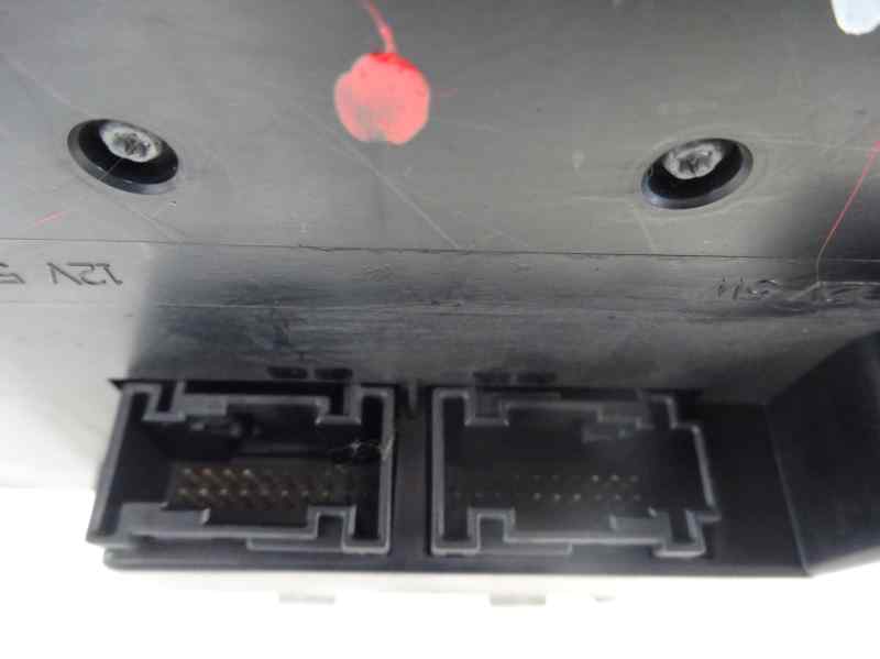 LUZ INTERIOR MERCEDES BENZ CLASE M 2008 3.0 ML 280 CDI 7G-TRONIC 190CV