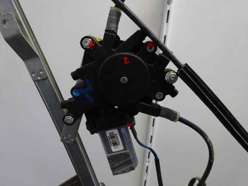 ELEVALUNAS DELANTERO DERECHO VOLKSWAGEN VENTO 1.9 TD MT 75CV | 55KW
