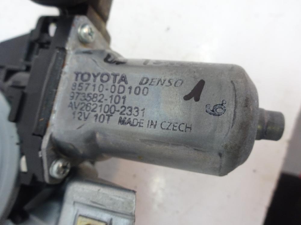 ELEVALUNAS DELANTERO DERECHO TOYOTA YARIS 1.0 MT 69CV