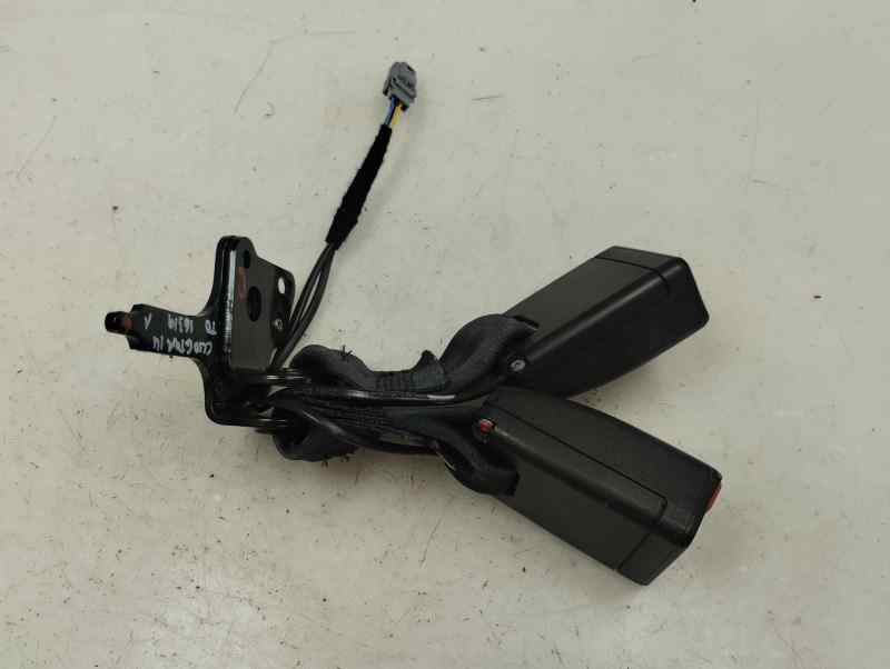 ANCLAJE CINTURON TRASERO DERECHO RENAULT CLIO 0.9 TSE MT 90CV