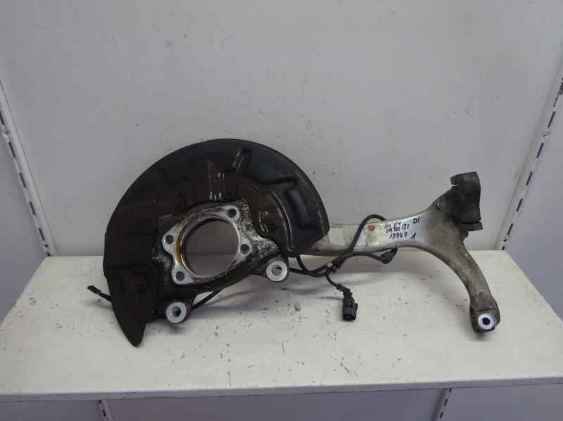 MANGUETA DELANTERA IZQUIERDA AUDI A4 1.9 TDI 5MT 130CV