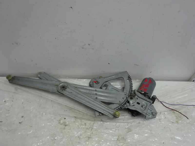 ELEVALUNAS DELANTERO DERECHO PEUGEOT 205 1.8 TD MT 58CV