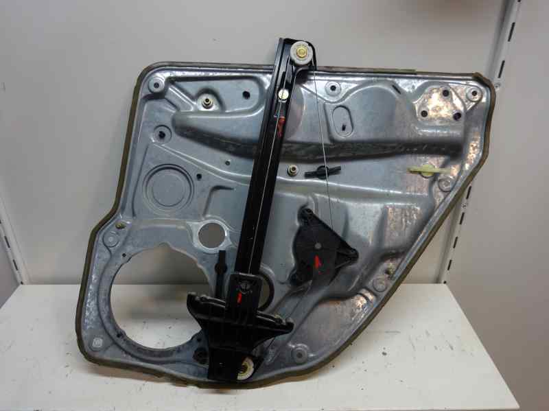 ELEVALUNAS TRASERO IZQUIERDO VOLKSWAGEN GOLF 1.9 TDI MT 90CV