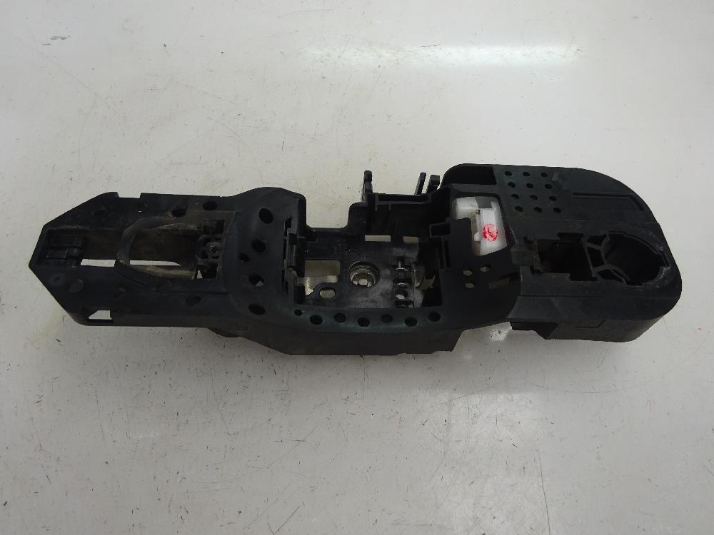 SOPORTE MANETA EXTERIOR DELANTERA DERECHA RENAULT SCENIC 1.5 DCI MT 5 PLAZAS 110CV