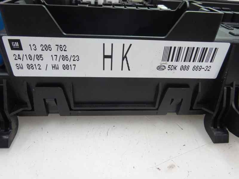 CAJA RELES FUSIBLES OPEL ASTRA 1.7 CDTI 6MT 100CV