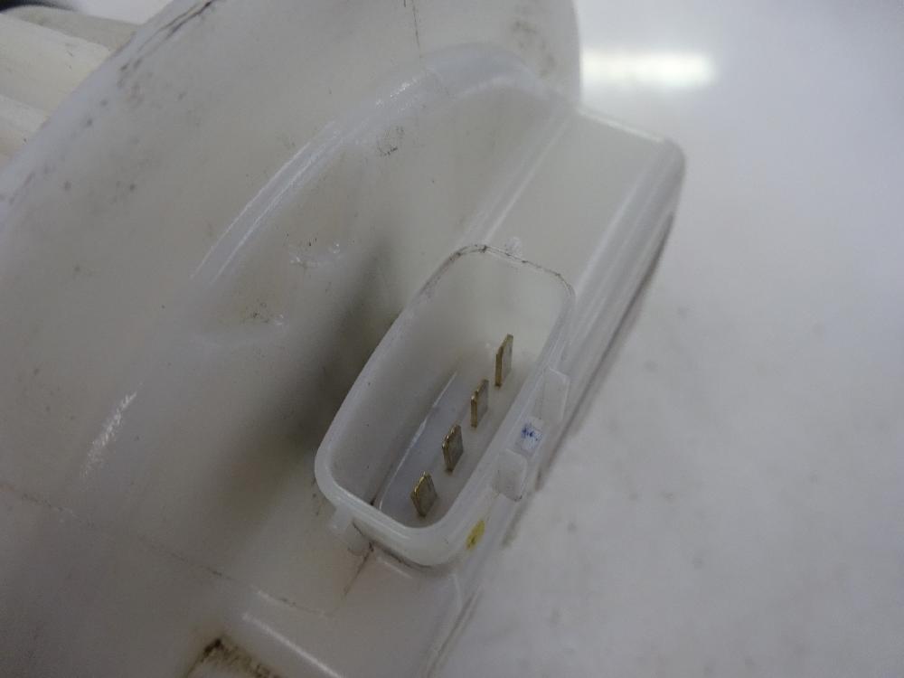 BOMBA COMBUSTIBLE RENAULT CLIO 2012 1.6 MT 112CV