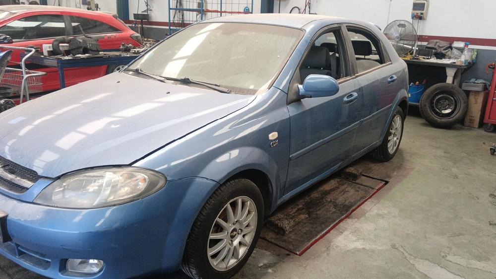 MANETA EXTERIOR DELANTERA IZQUIERDA CHEVROLET LACETTI 1.6 AT 109CV