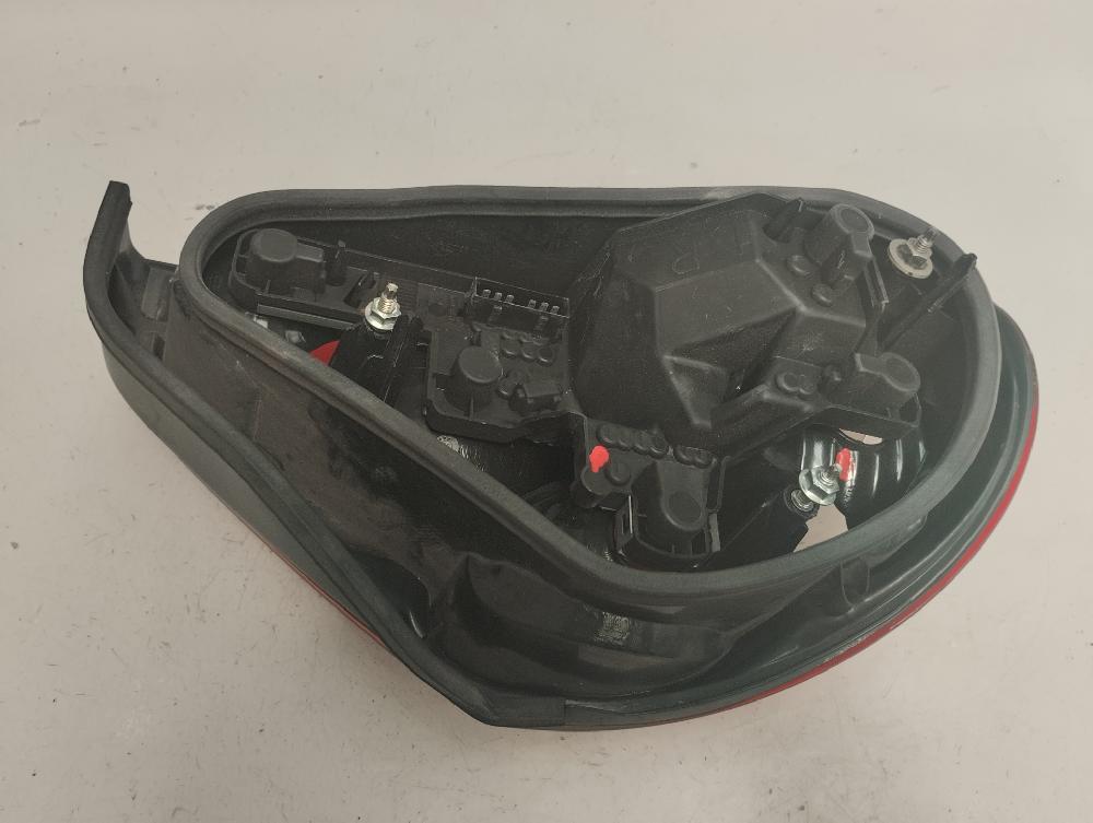 PILOTO TRASERO DERECHO JAGUAR XTYPE 3.0 MT 231CV