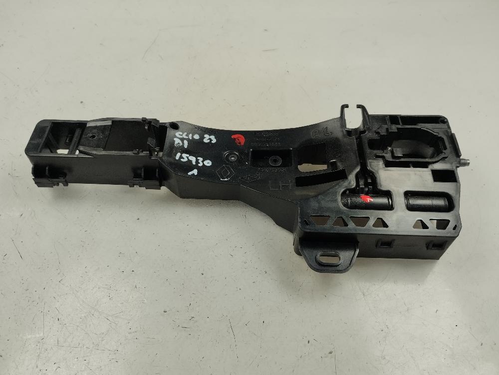 SOPORTE MANETA EXTERIOR DELANTERA IZQUIERDA RENAULT CLIO 1.0 MT 101CV