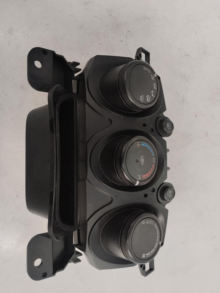 MANDO CALEFACCION AIRE ACONDICIONADO MAZDA 2 1.4 MZ-CD MT 68CV | 50KW