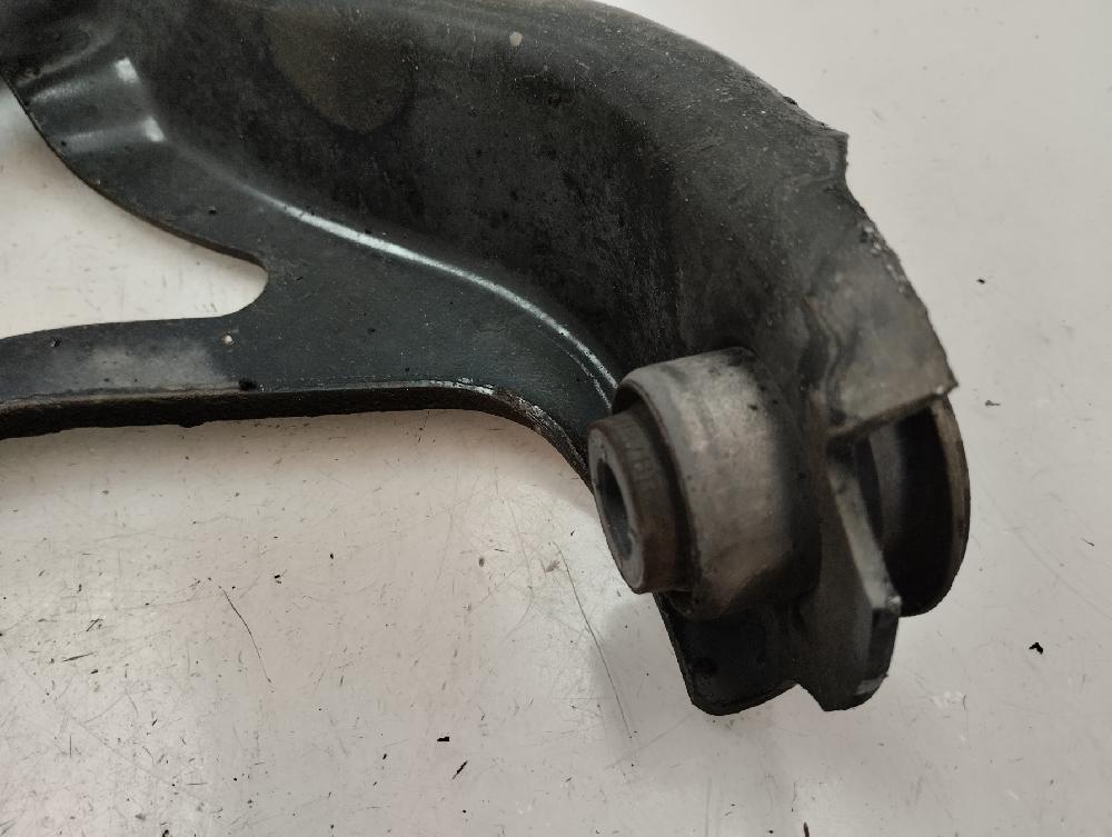 BRAZO SUSPENSION INFERIOR DELANTERO DERECHO DACIA DUSTER 1.0 MT 90CV | 67KW