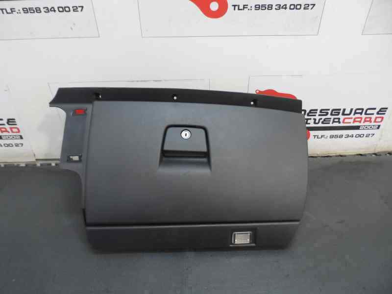 GUANTERA VOLVO C30 2.0 D MT 136CV