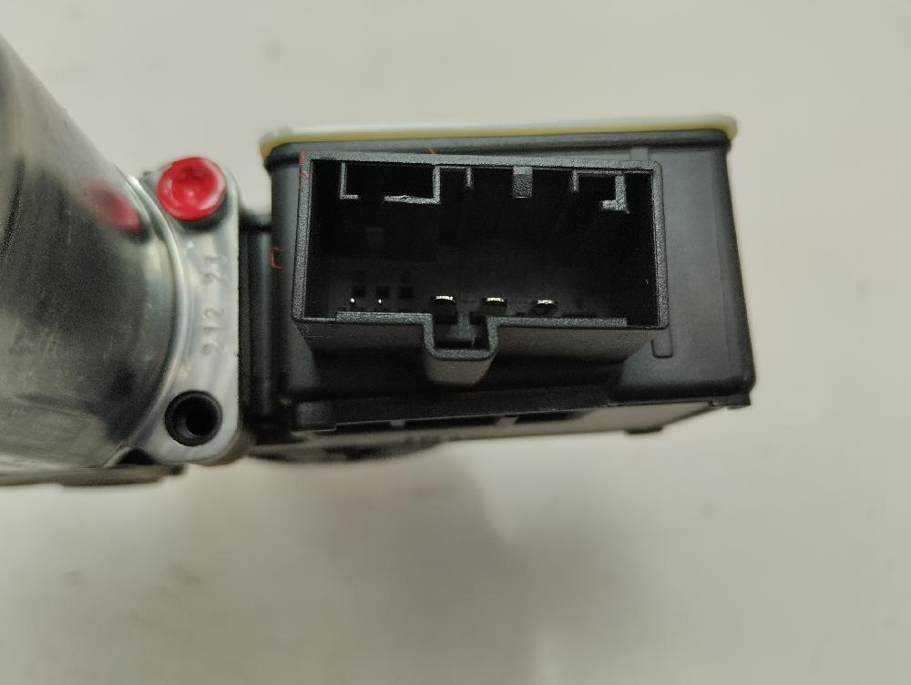MOTOR ELEVALUNAS TRASERO DERECHO SEAT LEON 1.5 130CV MT