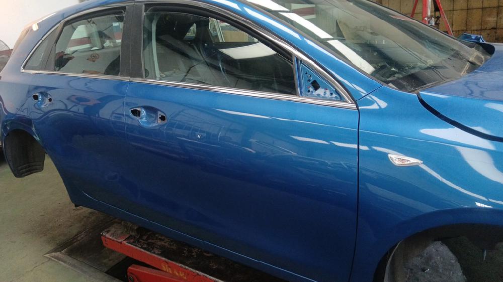 PUERTA DELANTERA DERECHA KIA CEED 1.6 CRDI DCT 136CV