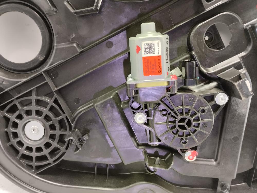 ELEVALUNAS TRASERO DERECHO HYUNDAI TUCSON 1.6 MT 132CV