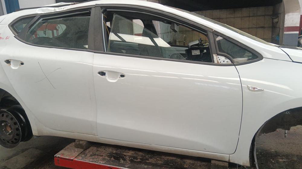 PUERTA DELANTERA DERECHA KIA CEED 1.4 MT 90CV | 66KW