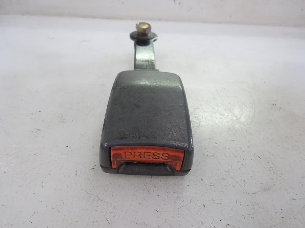 ANCLAJE CINTURON DELANTERO IZQUIERDO NISSAN TERRANO 2.7 TD MT AWD 100CV
