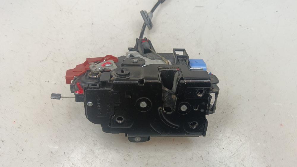 CERRADURA PUERTA TRASERA IZQUIERDA VOLKSWAGEN TOURAN 1.9 TDI MT 105CV | 77KW