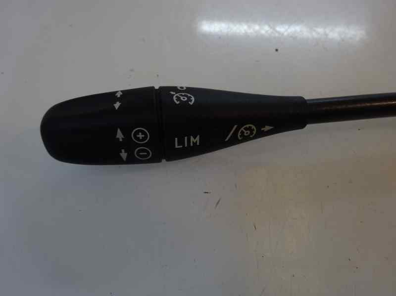 MANDO MULTIFUNCION MERCEDES BENZ CLASE C 2.2 MT 122CV | 90KW