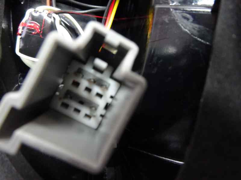 PILOTO TRASERO IZQUIERDO FORD FIESTA 1.25 MT 82CV