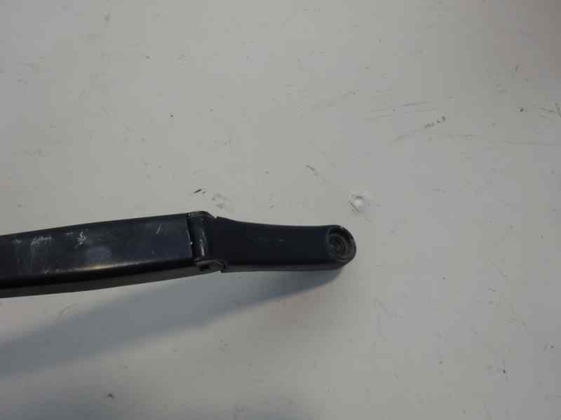 BRAZO LIMPIA DELANTERO DERECHO VOLKSWAGEN GOLF 1.9 TDI 5MT 105CV