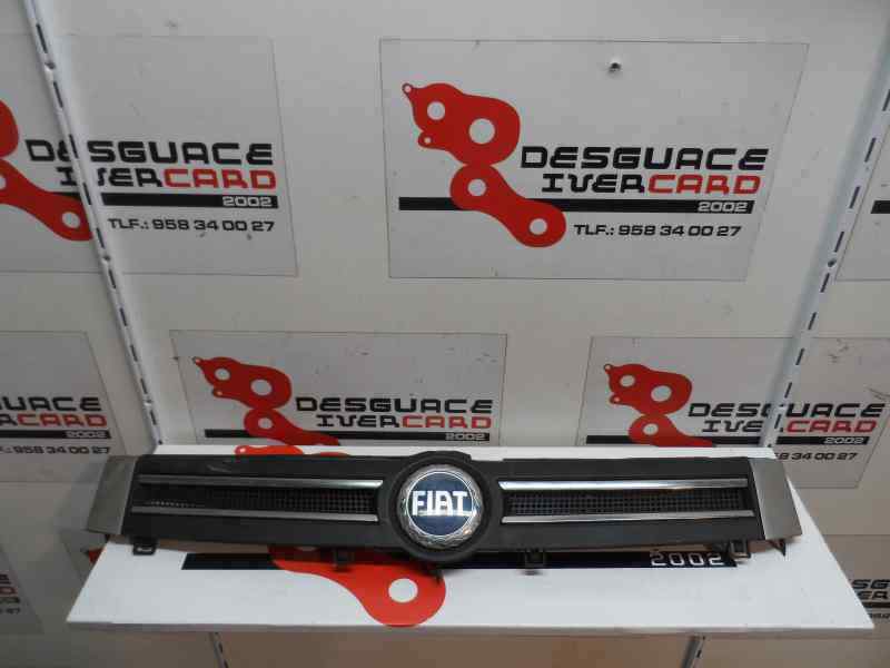 REJILLA DELANTERA FIAT PANDA 1.3 MULTIJET JTD 165CV
