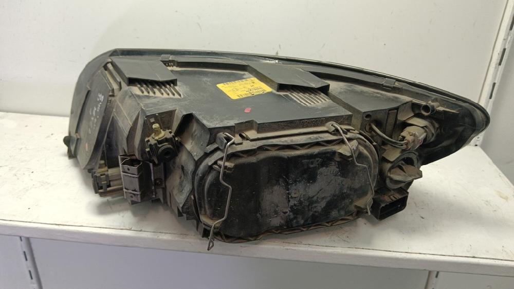FARO DERECHO VOLVO S40 2004 2.0 MT 136CV | 100KW